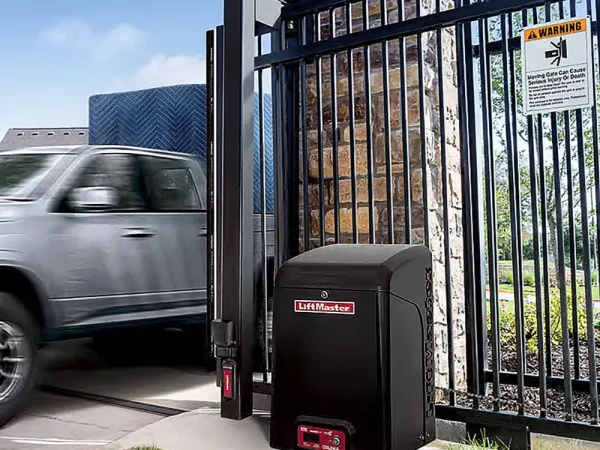 LiftMaster-Residential-Slide-Gate-Opener_Square-Installation-Image